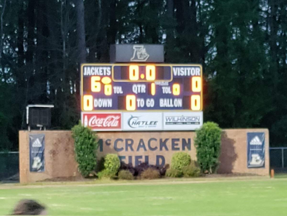 Lee County 🐝 women's soccer ⚽ was held scoreless in the first half against Southern ⚔️, but exploded for six after the half and extended their winning streak.