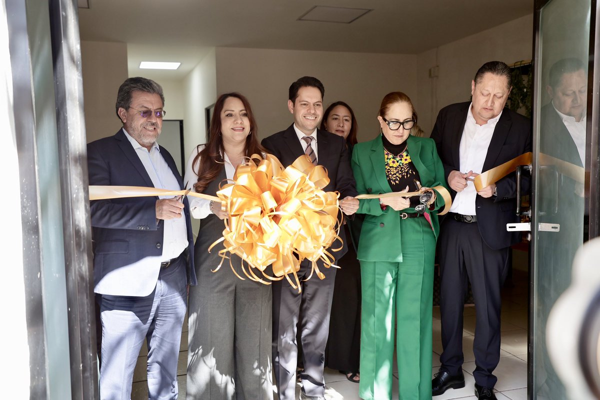 📈📖 Con mis compañeros diputados, inauguramos, en la biblioteca del @CongresoDurango, las oficinas de la 'Unidad de Estudios Económicos y de Finanzas Públicas'. Un espacio importante para la investigación y estudio de estos temas.