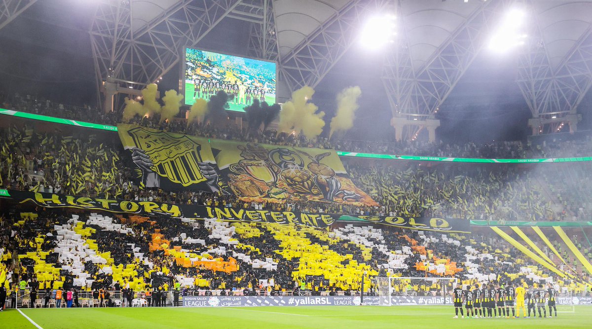 وما العيد إلا وطن حدوده الاتحاد دمت لي عيداً في كل الأعوام وكل عام والامه الاتحاديه بألف خير 
 #عيد_الفطر_المبارك