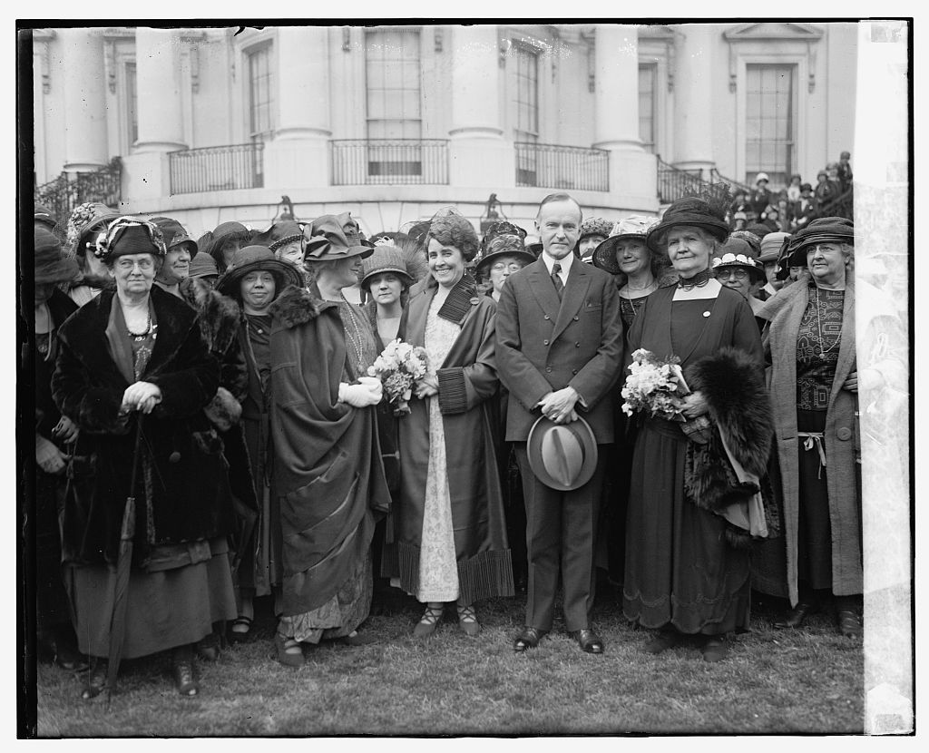 On April 9, 1924 President Calvin Coolidge holds a meeting at the White House with officials from the Motion Picture Theater Owners of America and the Women's National Committee for Law Enforcement. 

📸 Library of Congress. 

#OnThisDay #American #History #CalvinCoolidge