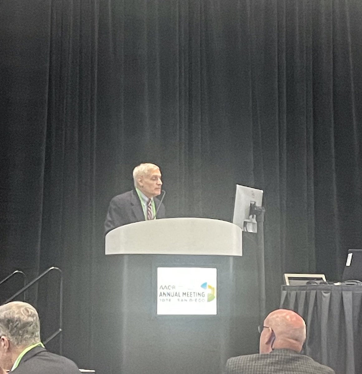 Terrific session at #AACR24 on CDK4/6 inhibitors chaired by the inspiring Geoff Shapiro ⁦@DanaFarber⁩ with Andrew Koff and ⁦Stephanie Dougan! Exciting and important work ahead in liposarcoma!