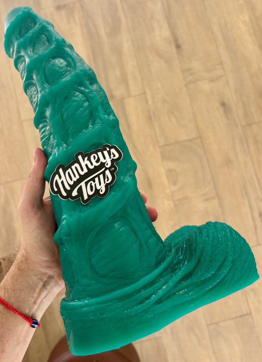 New acquisition: #SeaHorse by @hankeystoys to stretch my ass. 🔥 #anal #fisting #dildo #prolapse #porn #analfisting #analdildo #extreme #pegging #gay #sissy #LGBTQ