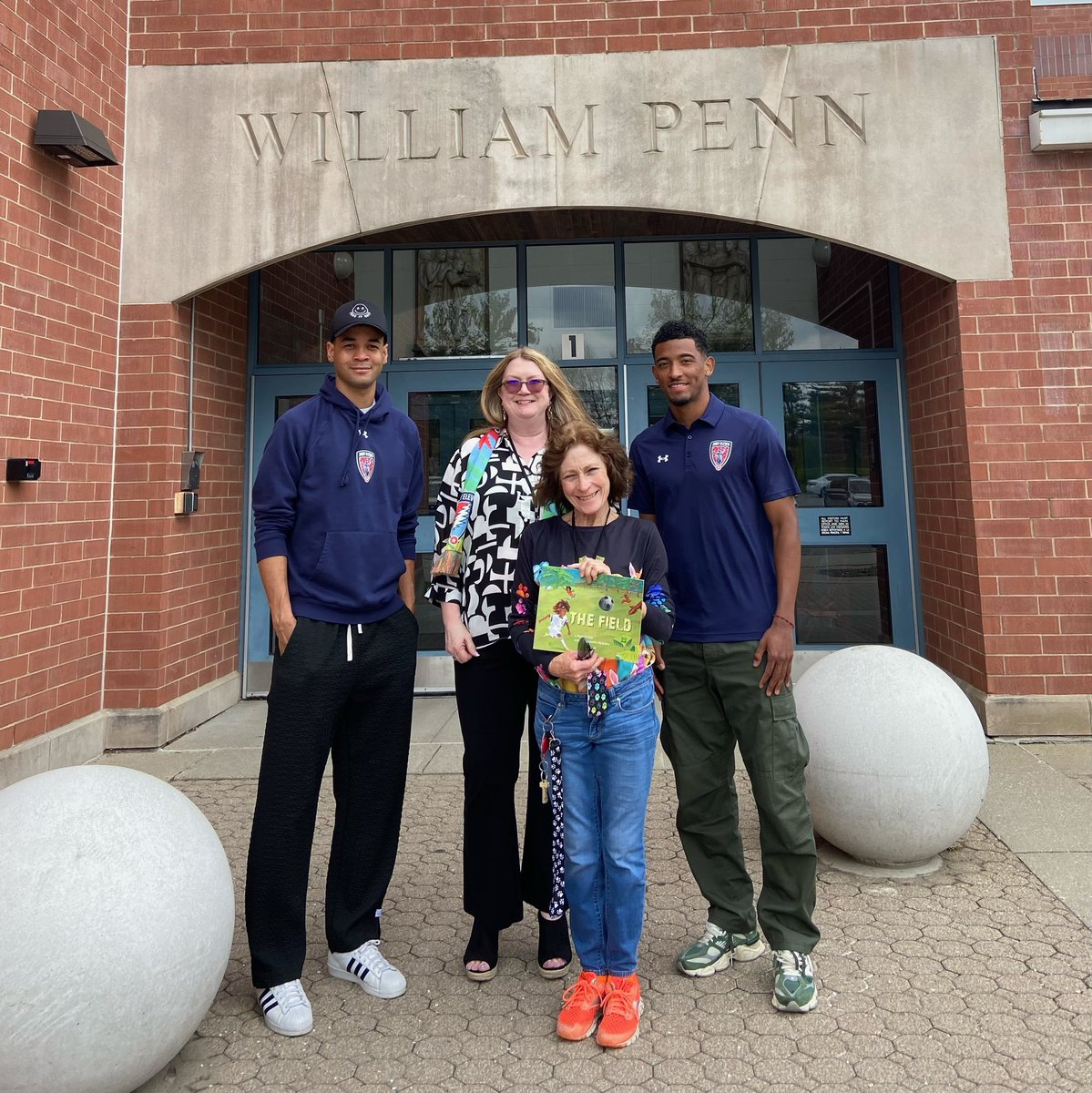 Thank you to @IndyEleven for sharing Douglas Martinez #42 and Adrian Diz Pe #15 who came by today to visit our K-2nd graders! What a special treat! #TheBestYearEver🐯 #WatchUsWork @IPSSchools @AleesiaLJohnson @LelaSimmons19 @akuchik @jessdave5