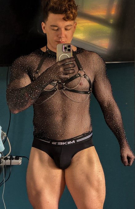 Asi me ire a una fiesta https://t.co/QiKlnaSn9U