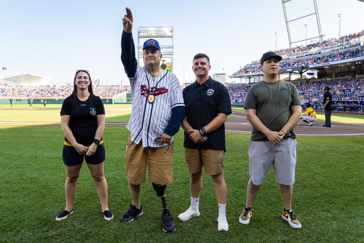 𝗡𝗢𝗠𝗜𝗡𝗔𝗧𝗘 𝗬𝗢𝗨𝗥 𝗛𝗘𝗥𝗢 𝗧𝗢𝗗𝗔𝗬! Nominate healthcare workers, first responders & military personnel to be selected as an honorary captain for our Heroes in the Heartland Game on Tuesday, June 18th! 🔗: bit.ly/3vyz1Vi #MCWS | #RoadToOmaha | #CWSOmaha