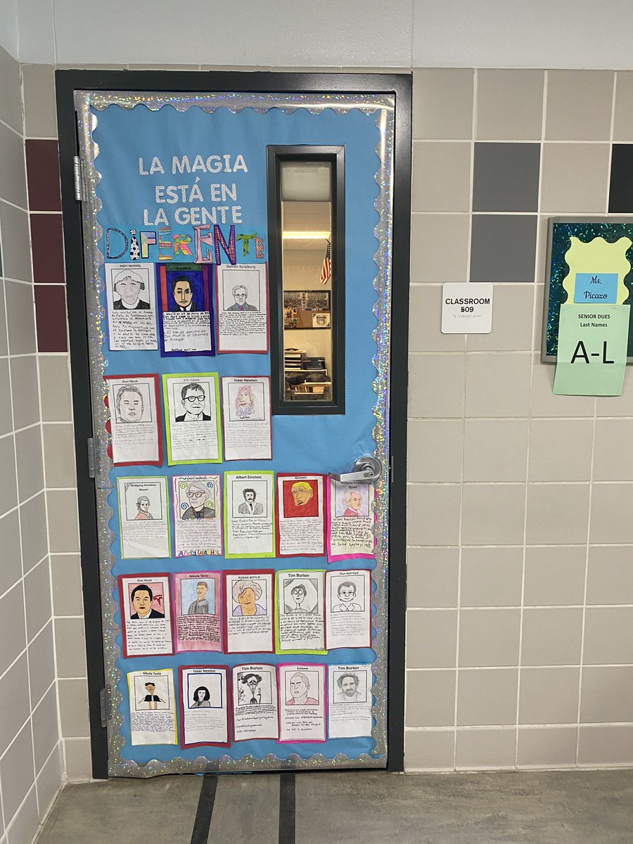 My door decorated by Spanish 1 won 2nd place! 🧩👏🏼🥈 #ScorpionStrong #RepTheH #AutismAwareness