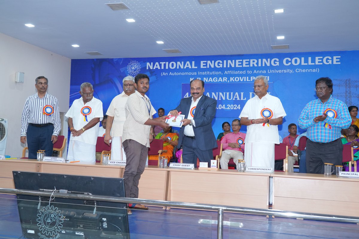40th Annual Day Celebrations: Congratulations 👏👏👏 Mr.T.Muthu Irulandi of III EEE for secured 1st Rank in Academic Year 2022-2023 @NECKVP #ThinkEEEthinkNEC #necplacement #NECAlumni #Nationalengineeringcollege #kovilpatti #tamilnadu #Placement2024 #annualday