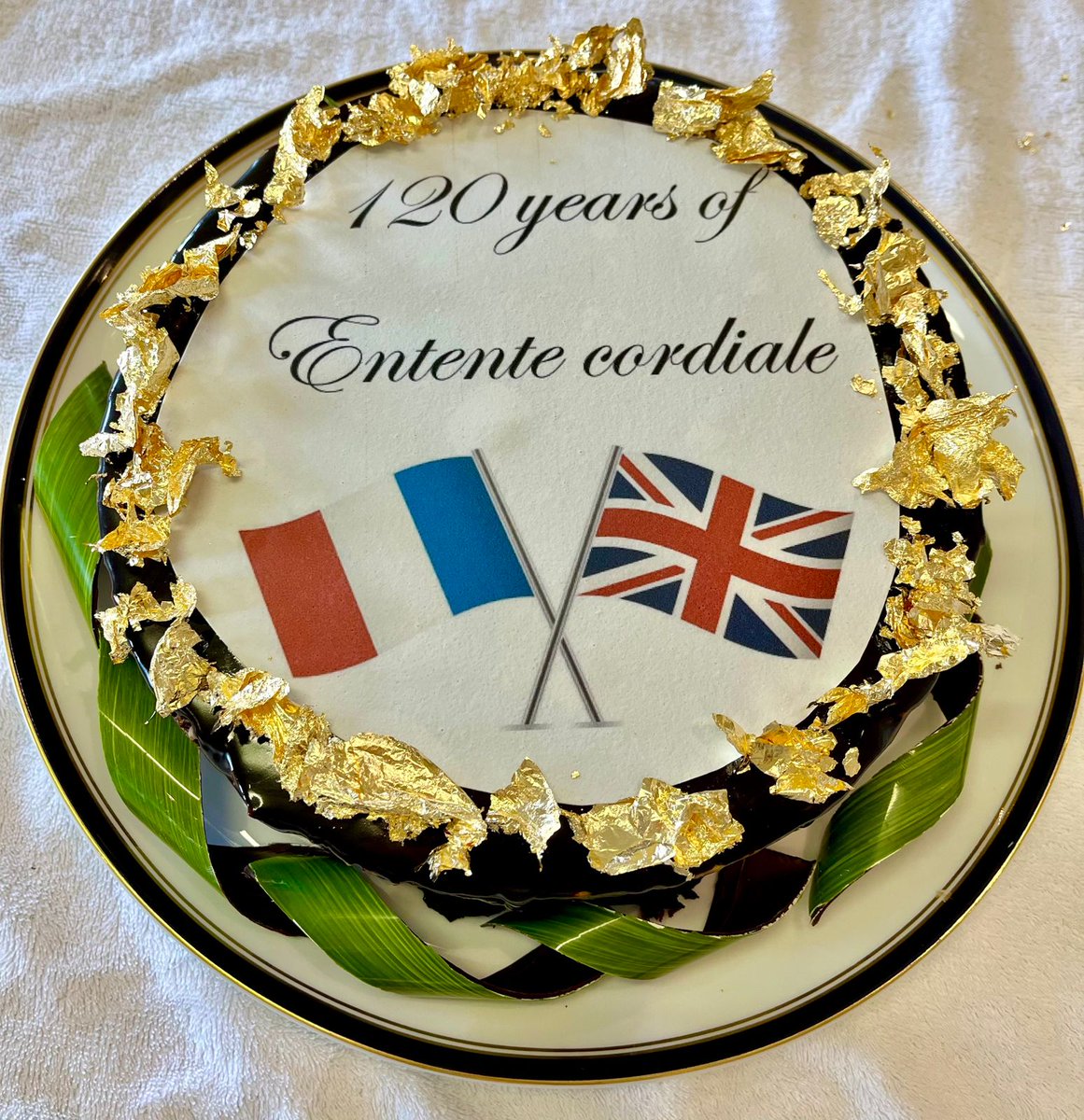 #ententecordiale120 This week marks 120 years since the signing of the Entente Cordiale, ushering in a new era of 🇫🇷 and 🇬🇧 relations. Today, Ambassador @Laurence_Beau and High Commissioner @IonaCThomas reflected on our enduring friendship. Vive l’amitié franco-britannique !
