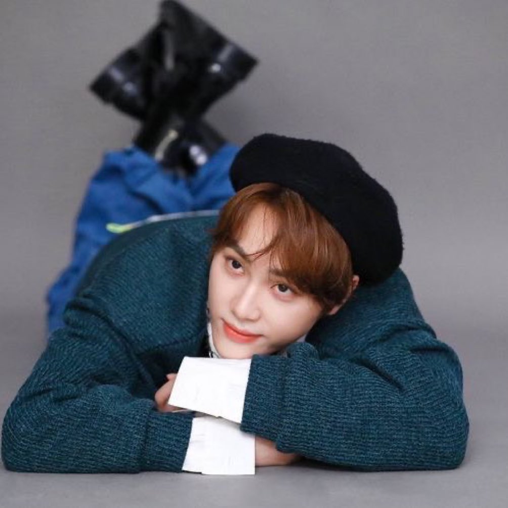 no context juhaknyeon tweet media
