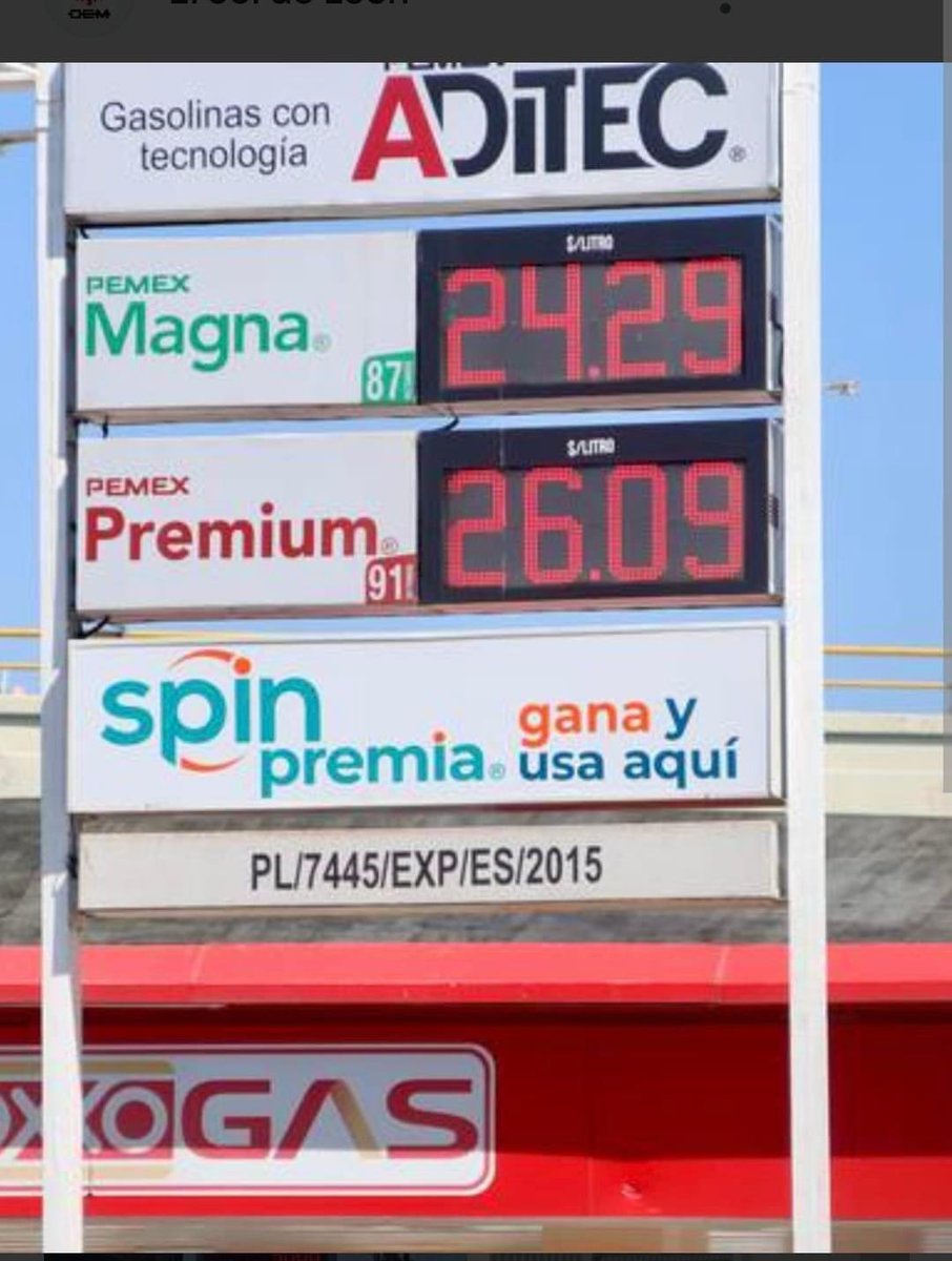 MaTere_Mendoza's tweet photo. Cuando el dólar estaba a 25, la gasolina estaba a 16. 
Ahora está el dólar a 16 y la gasolina a más de 25…

Pero Le Chairesse sigue aplaudiendo. https://t.co/hxlTFIyLlO