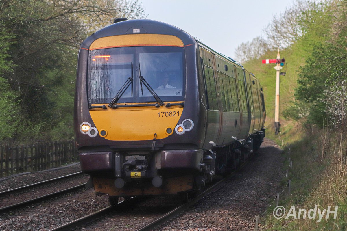 #OneSeventyWednesday from Ketton last weekend. @CrossCountryUK 170621 approaches the foot crossing while working 1L30 07.22 Birmingham New Street to Cambridge on Saturday morning. #Rutland #CrossCountry #Class170 6/4/24