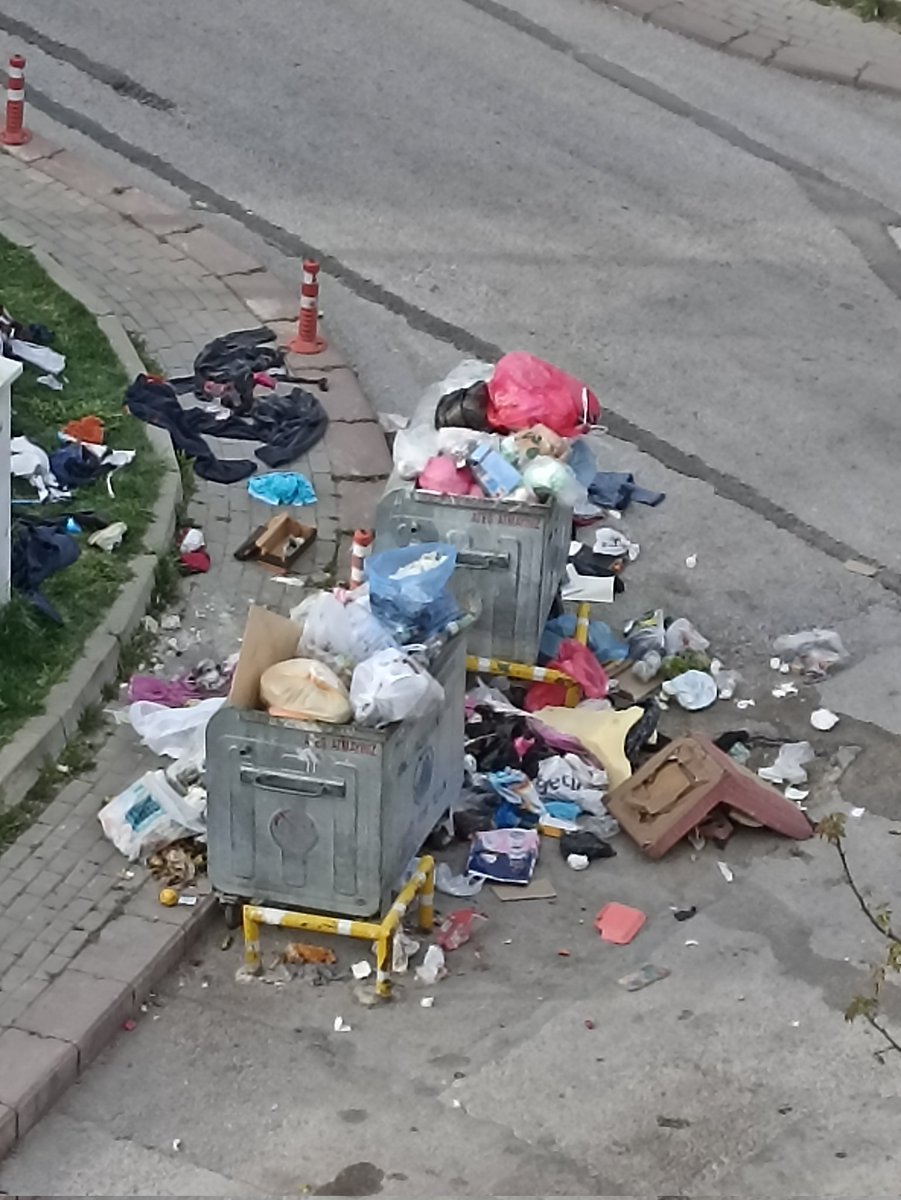 @altindagbel @altindaggov Bayram da Altındağ Belediyesi Ne Zaman Çöpleri Almayı Düşünüyor @Akparti @DrVeyselTiryaki Olurda Burası Neresi Diye Soracak Olursanız 382 Sk....