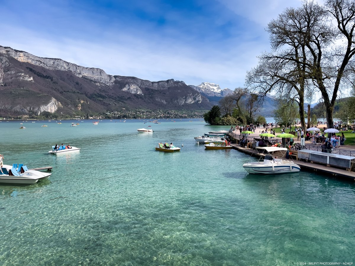 le lac  d’Annecy  
leica SL 2
#annecy #HauteSavoie #francemagique #jmlpyt #photographer #photography #France #visitfrance #explorefrance #gettyimages #Editorial #gettyimagescontributor #Shootuploadrepeat #Leica #leicacamera #leicacamerafrance