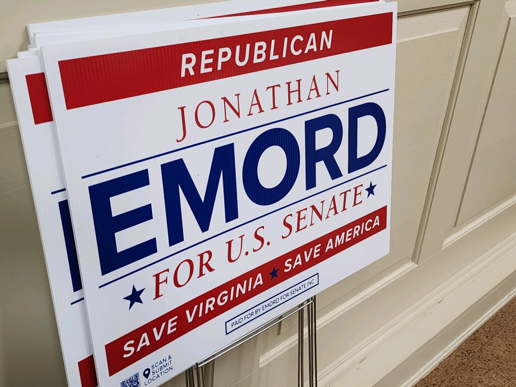 Jemord1776's tweet photo. Jonathan gave a rousing campaign speech before a packed crowd of supporters at the Mathews County Republican Committee meeting Monday night.
#EmordForSenate #2024USSenate #2024Election #SaveVirginia #SaveAmerica https://t.co/cifywTpkMP
