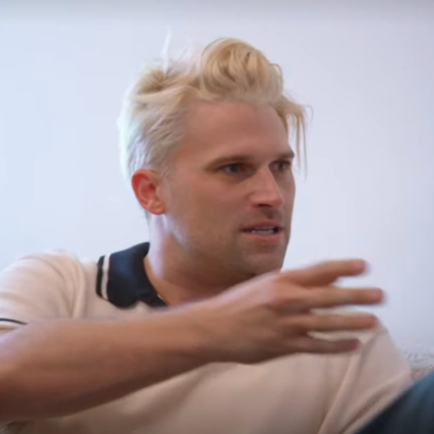 queensofbravo's tweet photo. Not only did Schwartz lead Jo on, but the way he broke up with her on-camera, hiding behind his "Oh golly gee" persona, was so dark #PumpRules https://t.co/pk8N5zun1v
