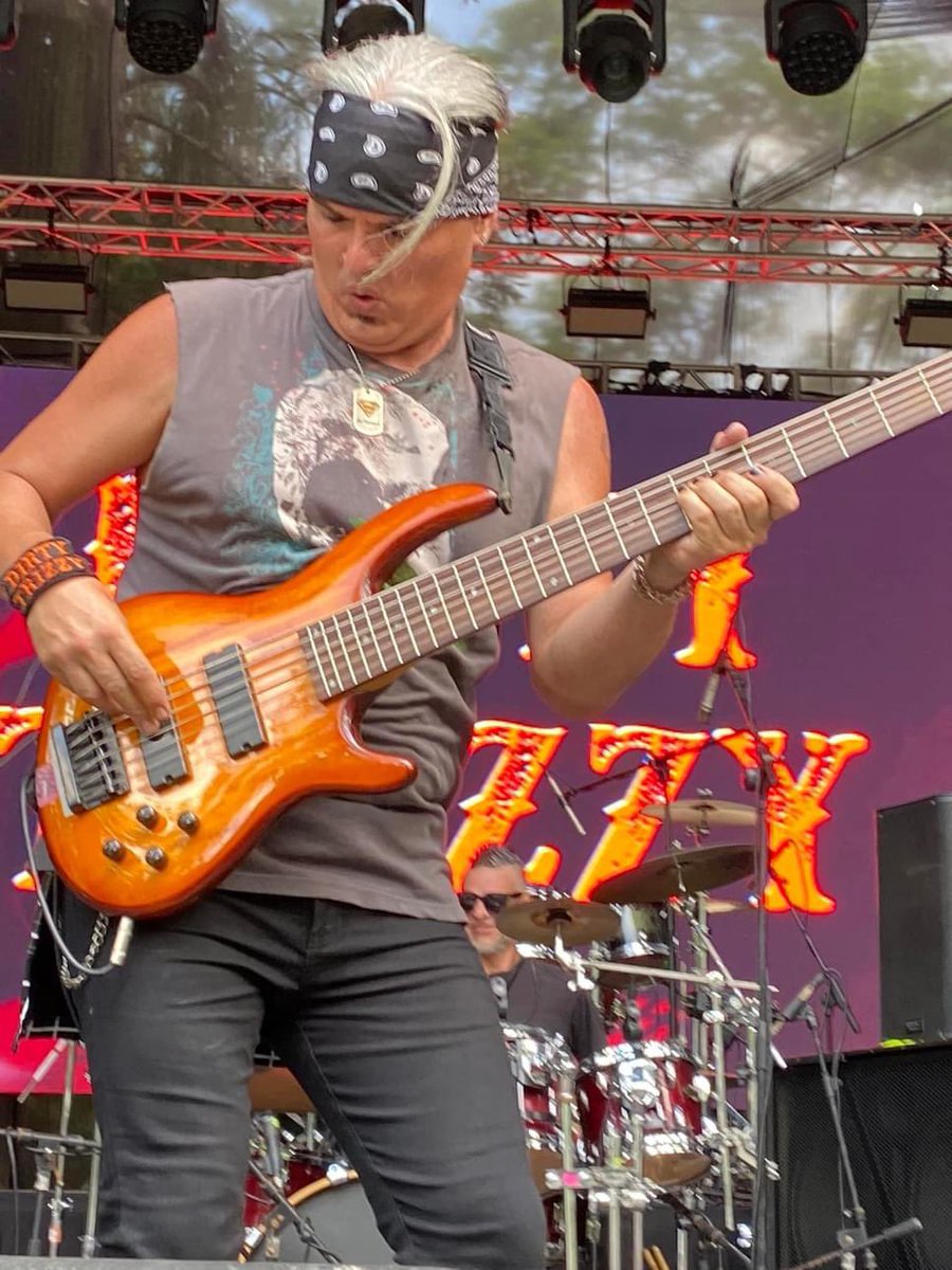 Dirty Trizzy tweet media