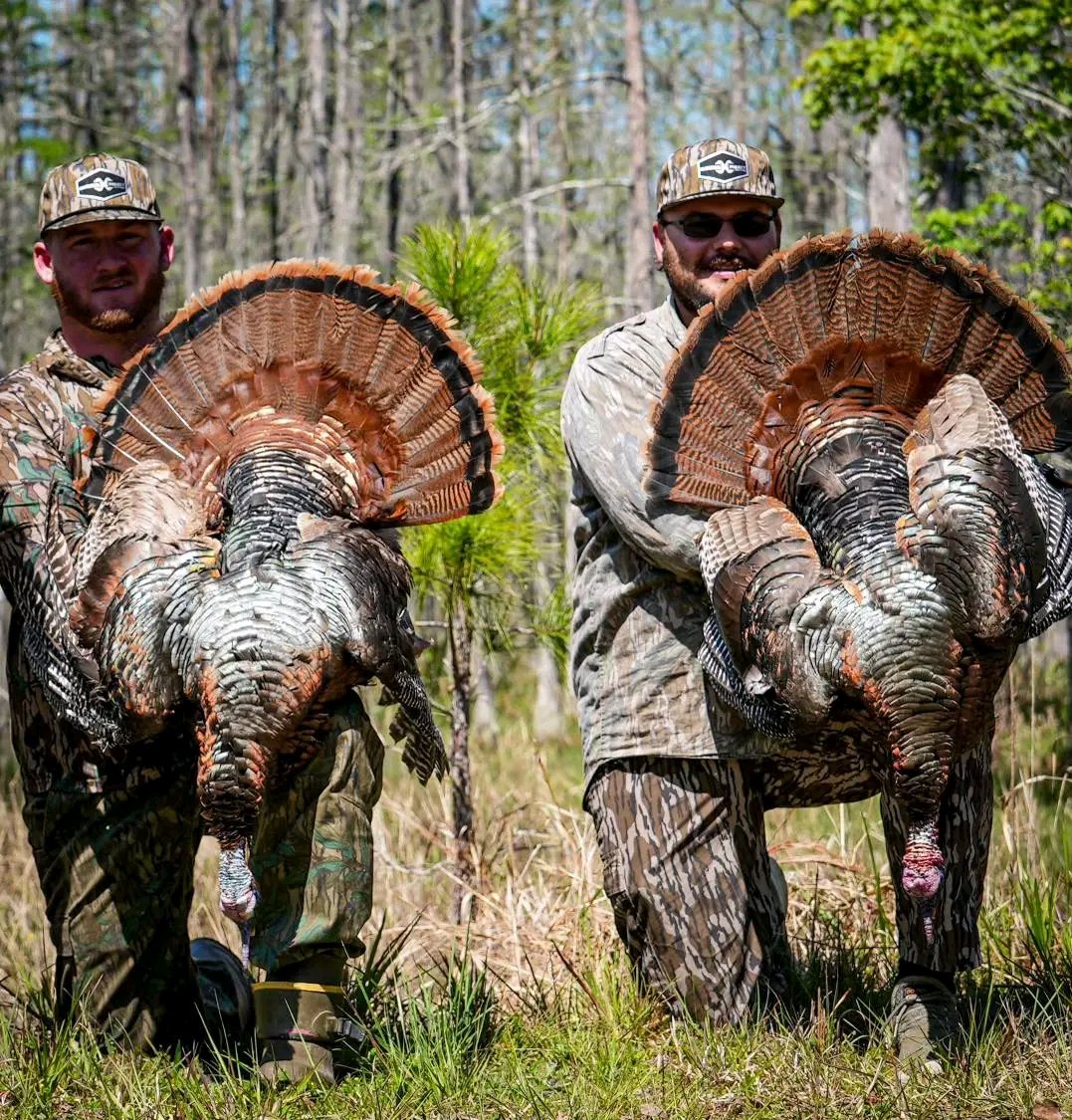 Congrats to my guys Matt and Sean!  These guys can get it done. 

#RidgeRockHuntCompany #GreatExperience #LetsHunt #Hunting