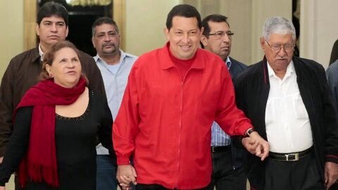 Triste martes para #Venezuela y #Cuba: ha partido Hugo de los Reyes Chávez, el padre del mejor amigo que ha tenido nuestro pueblo. Llegue a todos sus familiares y amigos, un inmenso abrazo en esta hora difícil.