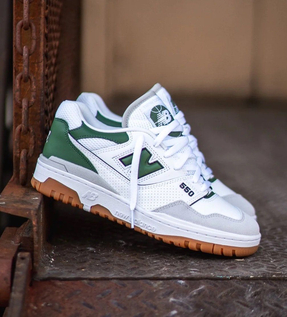 New Balance 550 'Green Gum' 🌲

bit.ly/4agM0Ke