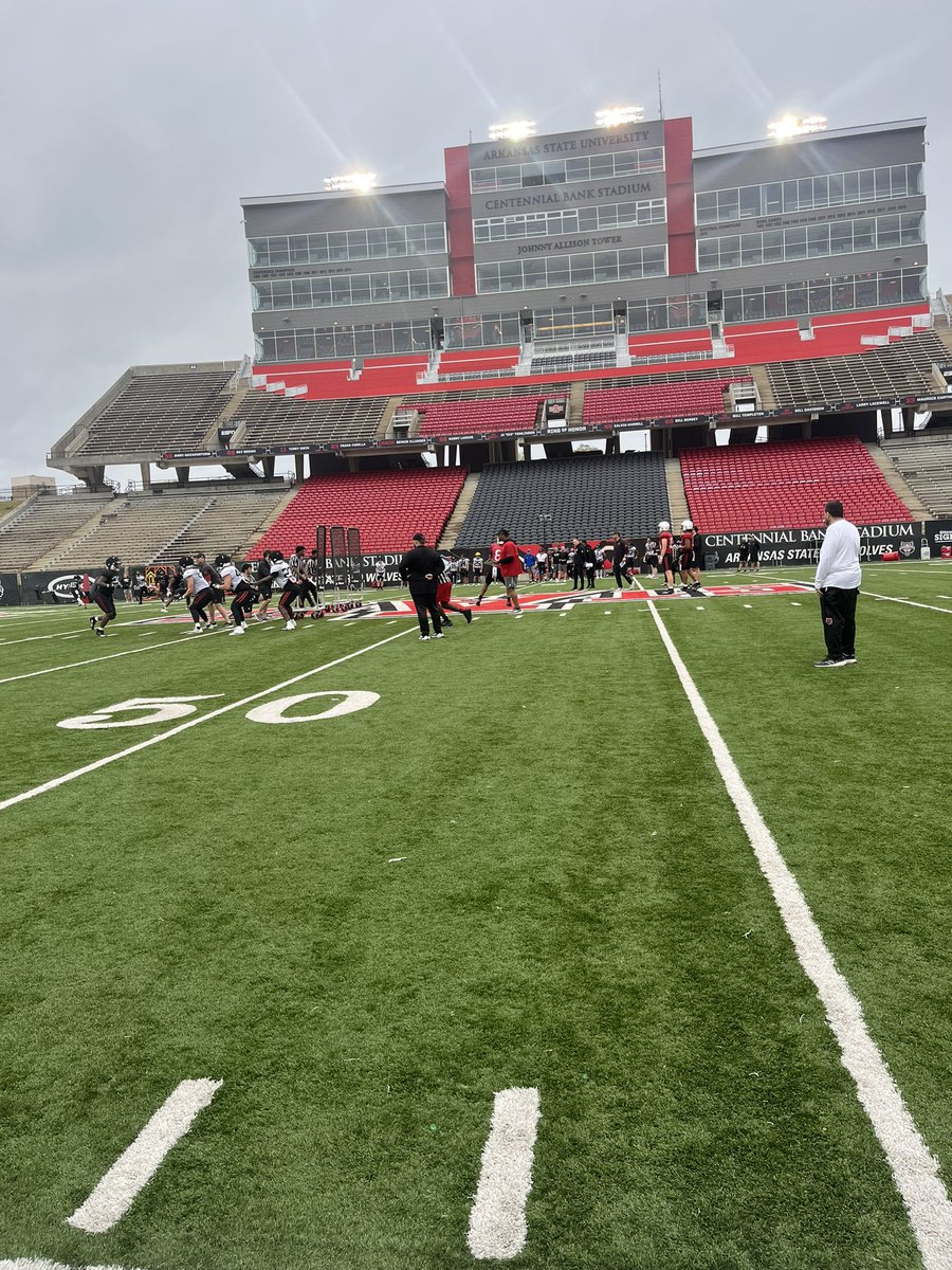 Had a great time at ASU today🐺🔴!!! @AStateFB @ArkansasState @CoachDLett @CoachHeck_ @Coach_GMcCarley @BHoward_11 @GHSMavericks @GoMavsFB