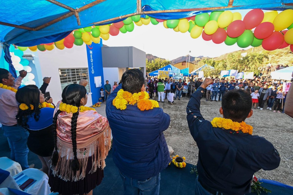 Llegamos a nuestro querido municipio de Yunchará, en #Tarija, para entregar en total 14 obras: 10 salas múltiples de atención médica en favor de las comunidades de la región, el tinglado de la Unidad Educativa Yuticancha, además del enlosetado de la comunidad Copacabana, 55…