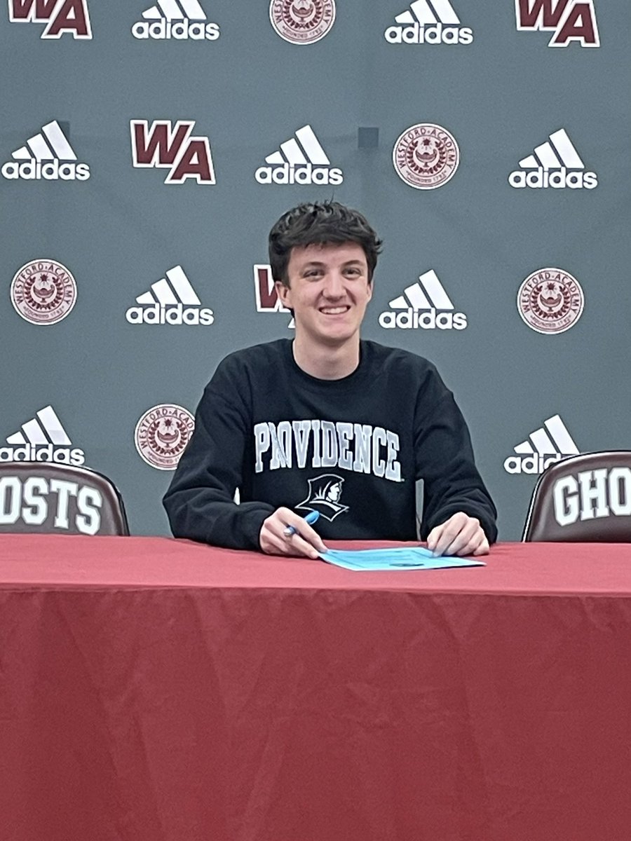 Congratulations to WA’s Adam Wedlake for Committing to run Cross Country and Track at Providence College next Fall. The Friars are getting a terrific athlete! #nextlevelghosts @GlobeSchools @GlobeLars @WAGWSports @BostonHeraldHS @LowellSunSports