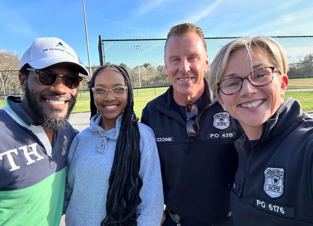 Beautiful day for our PAL Basketball Skills Clinic at Granny Rd Park ☀️ 🏀 
Our thanks to our amazing volunteers teaching skills & drills and making sure the kids have a great time!
#copsandkids #scpd #libc #wearepal