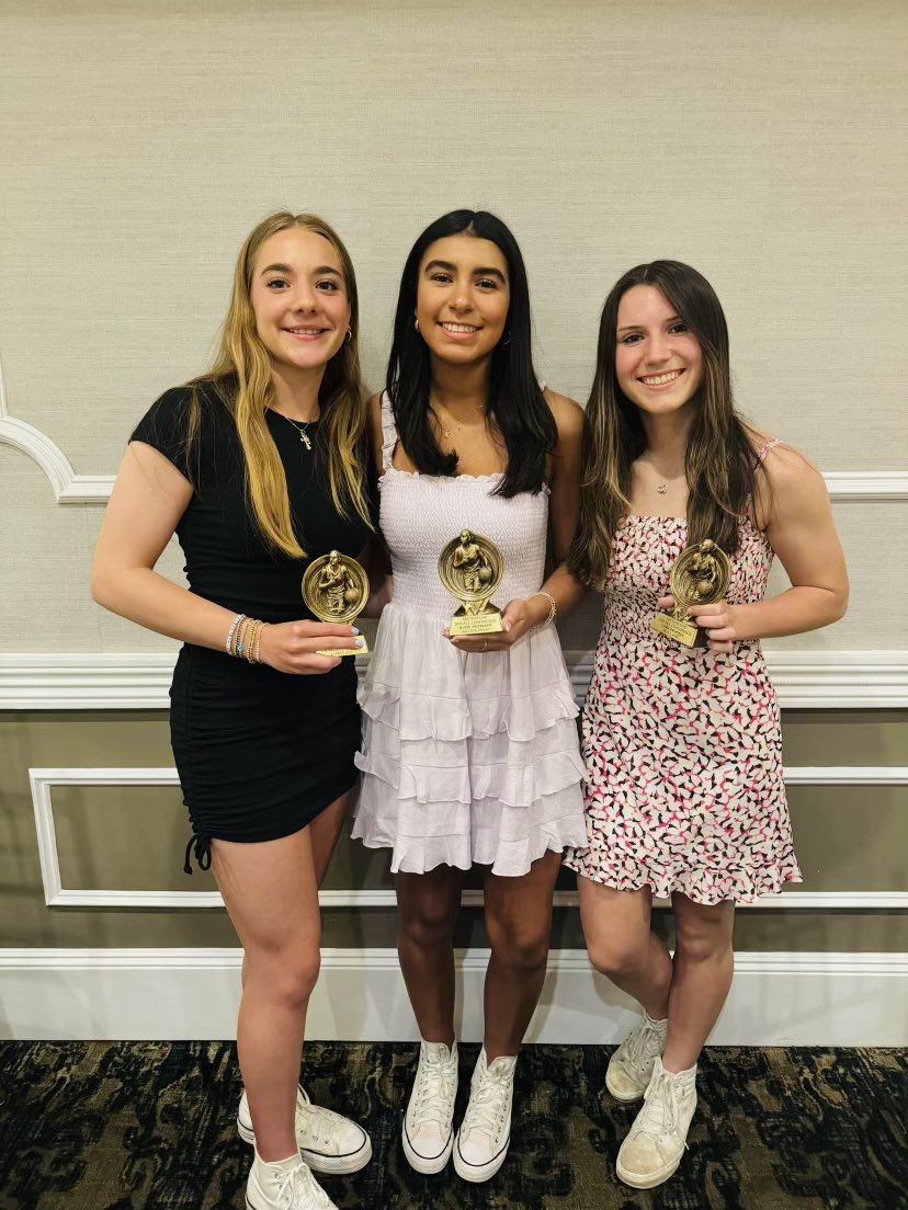 Some of the best right here in this photo!!! Grateful to be on this journey with them and blessed they are here with us!!

Charlotte March (TZ)
Katie Hofmann (Panas)
Cara Drapala (Fox Lane)

All 2025’s who are hidden 💎’s for any program!! 

🅰️🅰️🅰️