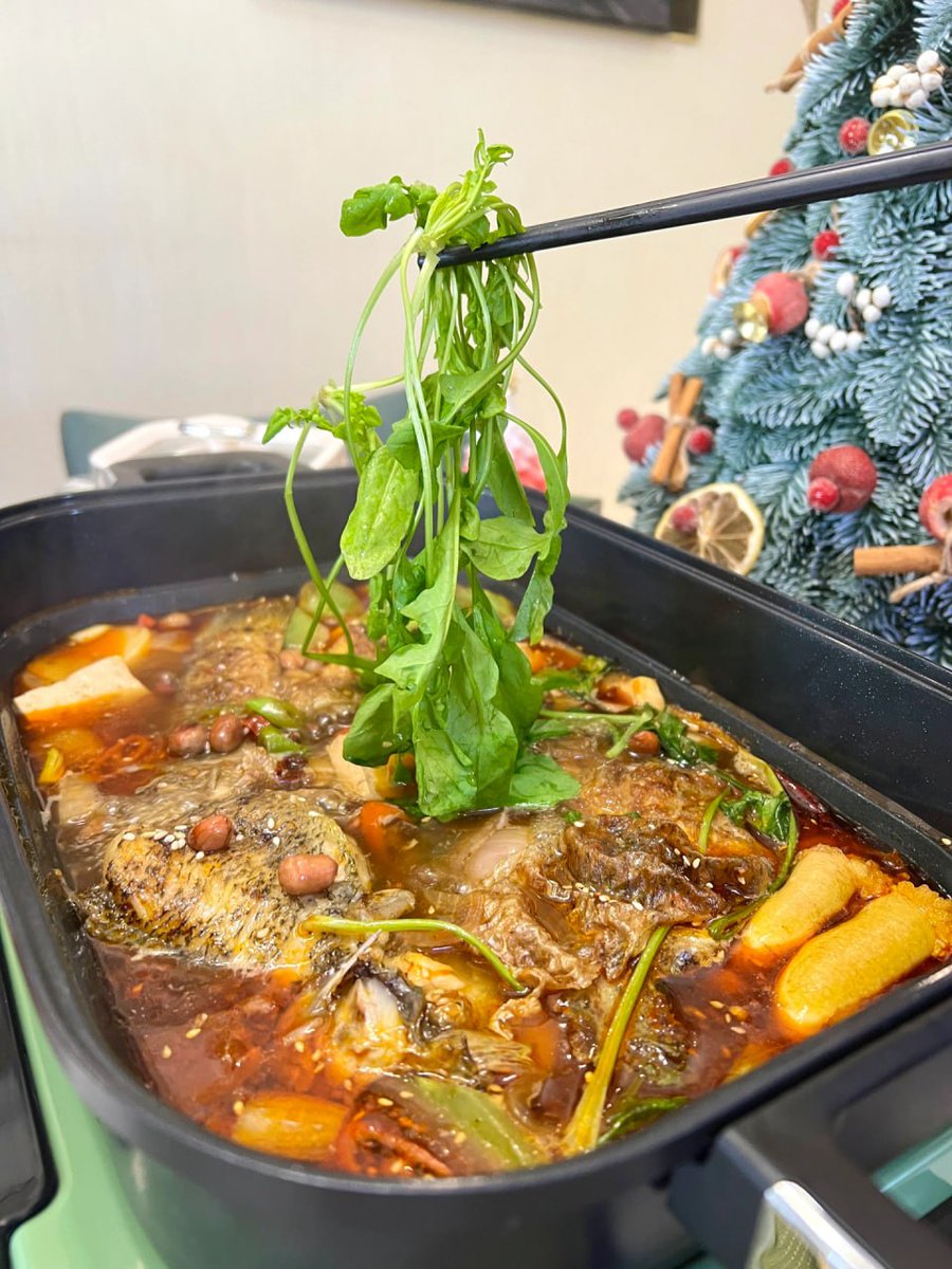 houjun68's tweet image. The hot pot is sizzling, and my heart is pounding.