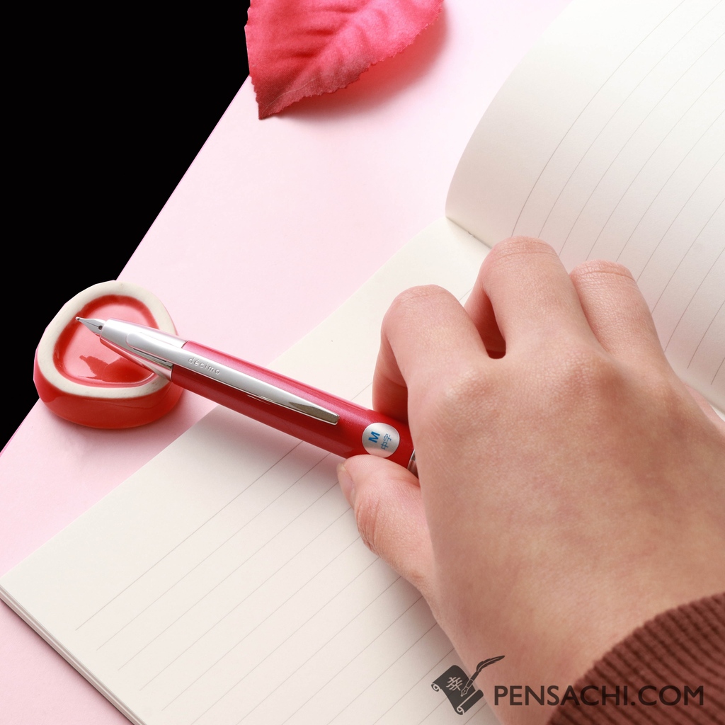 pen_sachi's tweet photo. 🍓𝓝𝓮𝔀 𝓪𝓻𝓻𝓲𝓿𝓪𝓵🍓
🔺PILOT Limited Edition Vanishing Point Capless Decimo - Strawberry Forest
Body Color: Red, Pink, White
Nib: 18k Rhodium Plated
#pensachi #fountainpen #pilotfountainpen #pilotcapless #vanishingpoint #limited #万年筆 #만년필 #Füllfederhalter https://t.co/JSA08Idiiz