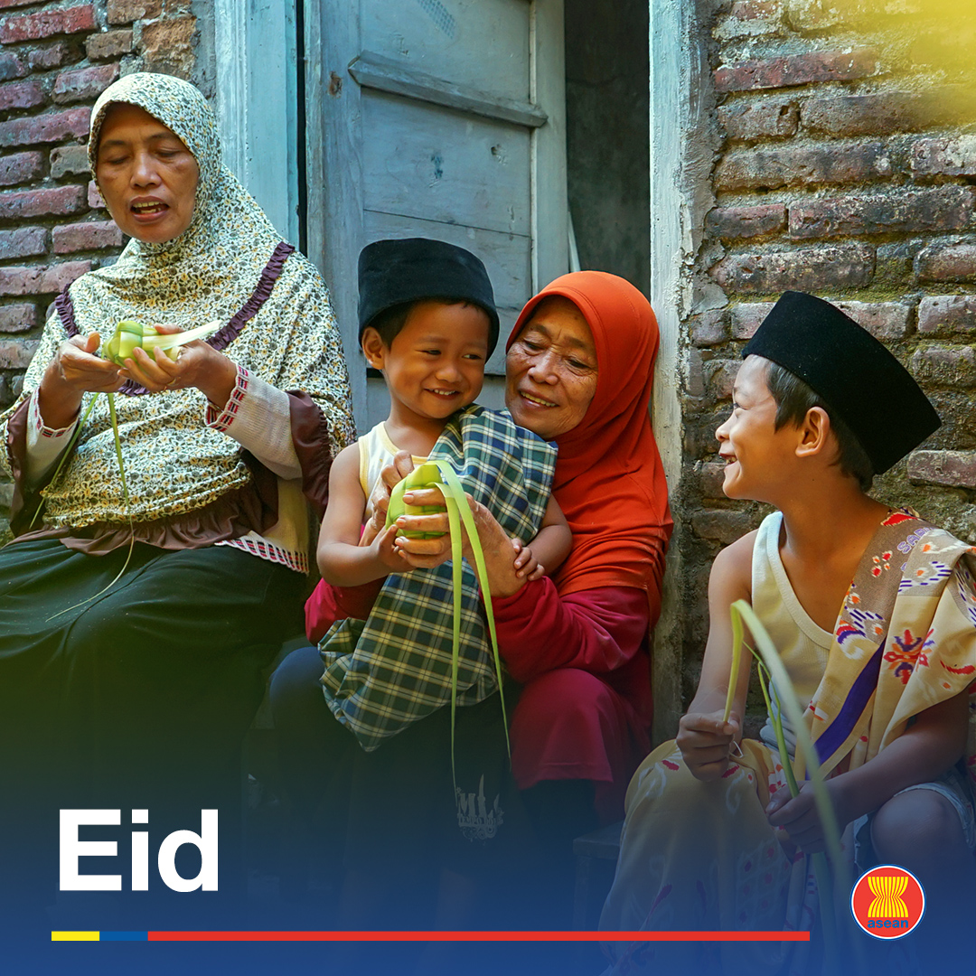 Following one month of Ramadan’ fasting, let us cherish the spirit of compassion, generosity, and unity that defines the sacred celebration of Eid Al-fitr. May this Eid bring peace, prosperity, and endless moments of joy to all. Eid Mubarak! 🌸🕊️ #ASEANCulture