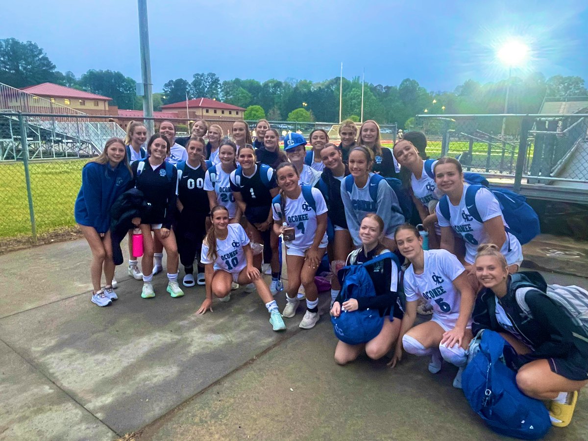 @SoccerOc Girls tied 1-1 Tonight vs @LHSAthl . Tough Game to get ready for the playoffs. Great 💣 scored by Kate Walker assisted by Caroline Gaines, @OCHS_Athletics @scoreatlanta @OconeeSports @ABHpreps