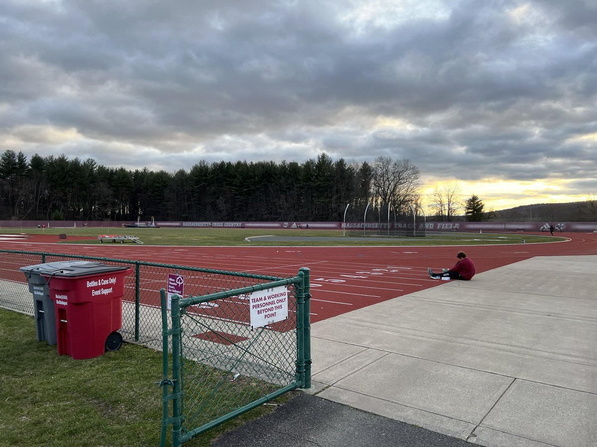 Thank you for the hospitality on Sunday for the @UMass_XC_TF junior day! 

I loved being on campus and connecting with the coaches and athletes about my future at @UMassAmherst. 

@JohnJNapolitano