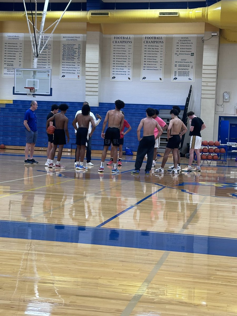 Coach Robert Bell and his staff gearing up their All-Star Team for their game on Sunday at 6:00pm!