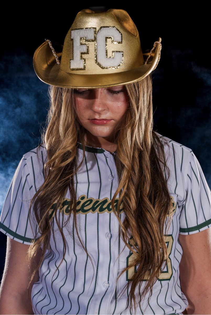 The Lady Commanders pick the district W tonight 11-1 vs Clarksville Academy. <a href="/isabella5wilson/">izzy wilson</a> goes complete in the ⭕️ 5H, 6K’s, and 1R. <a href="/bellnokes/">bell</a> went 3-3 w/ a 3R BIG FLY 💣. <a href="/Khloe2027/">Khloe Smith</a> 3-3, <a href="/gabbylowe_/">Gabby Lowe</a>  &amp; Huckaby both had a 2B. Great job ladies! Back at it tomorrow.