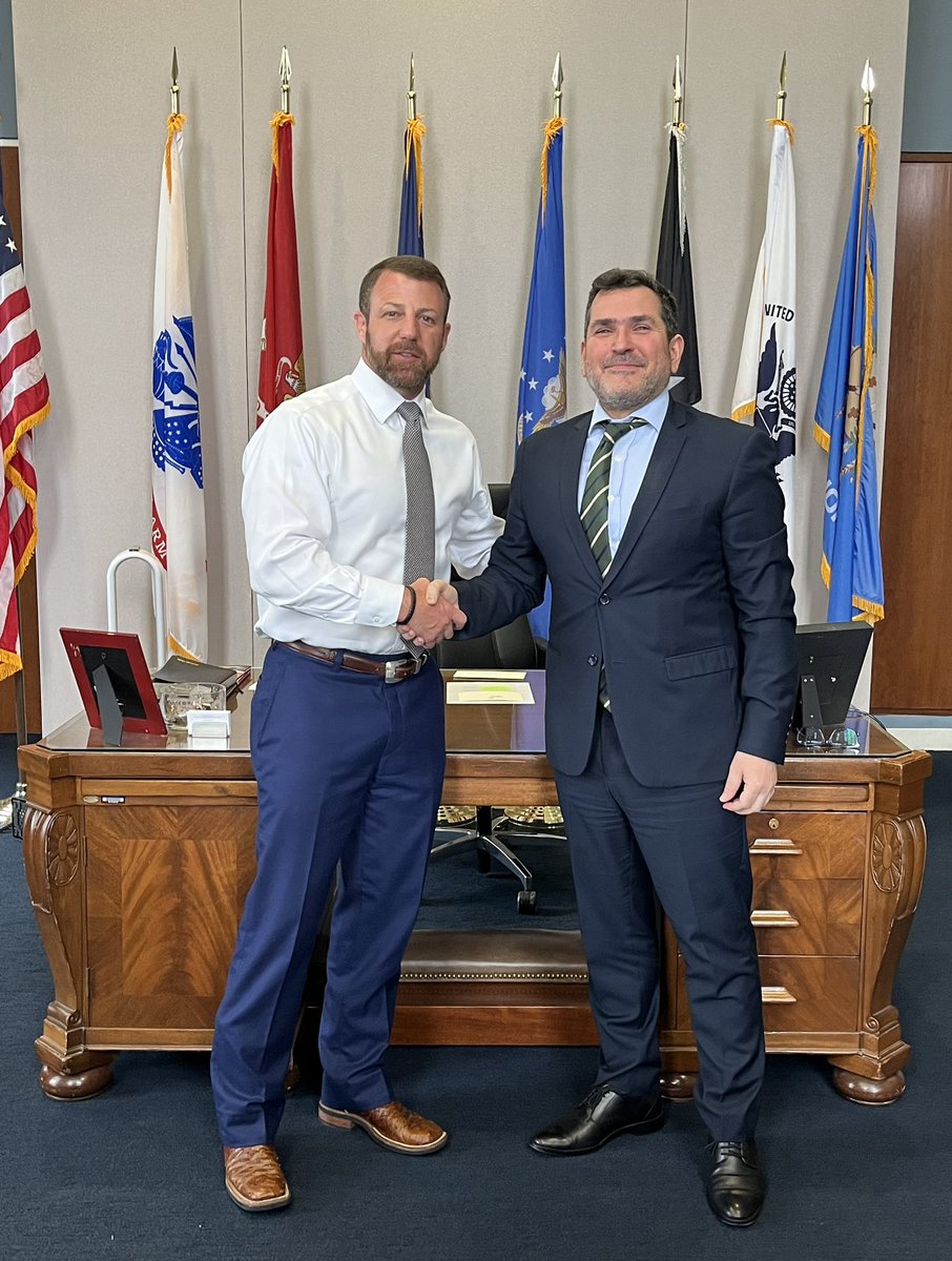 A pleasure to have met today with @SenMullin and have the opportunity to discuss in detail the multiple security & defense challenges affecting the East Med region and the corresponding value of further strengthening the existing 🇨🇾-🇺🇸close cooperation and regional synergies.