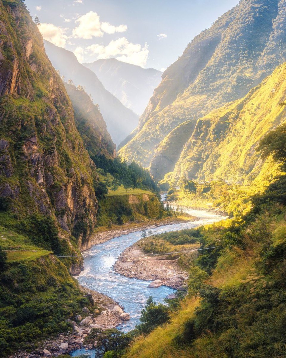 Himalayan Mountains in Nepal ⛰️ #tuesdayvibe