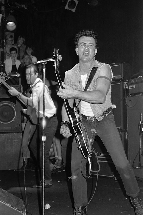 Happy Birthday to Lee James Jude Capallero aka Lee Ving, American musician and frontman of the Los Angeles based hardcore punk band Fear, born April 10, 1950, Philadelphia. Photo by Alison Braun #punk #punks #punkrock #hardcorepunk #leeving #fear #history #punkrockhistory