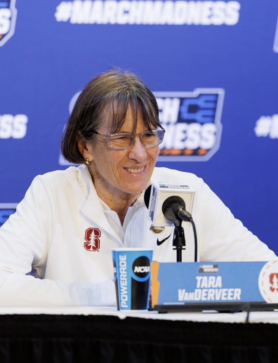 Thank you Tara VanDerveer for all you did for the game of basketball ❤️ 2x @wernerladderco Naismith COTY 3x NCAA Champion 15x PAC-12 Champion Most wins EVER @stanfordwbb | #WernerLadderNaismith