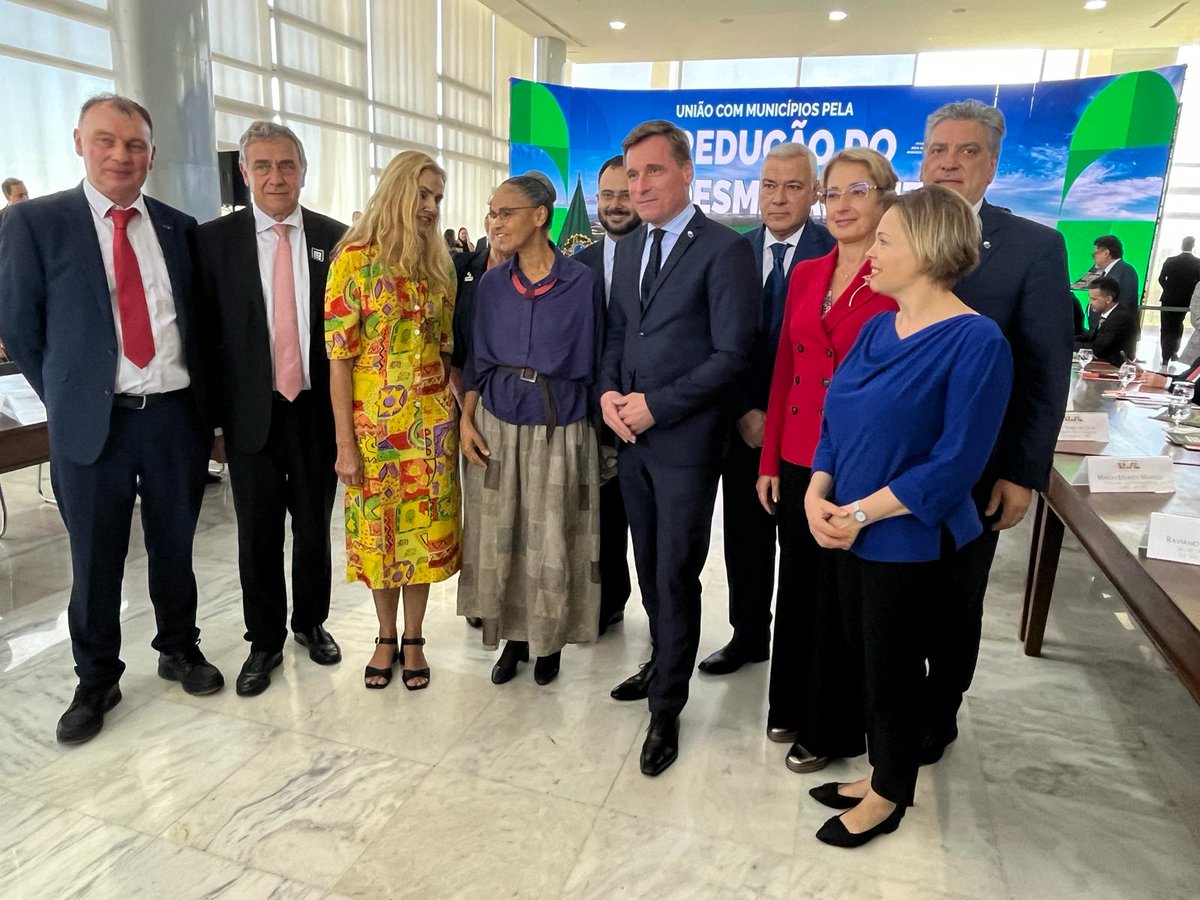The @EU_EESC delegation took part in the launch of the new program to fight the deforestation of the Amazon rainforest.🌳 President @LulaOficial's goal is 'ZERO deforestation'! 👏 💚We commend the 🇧🇷 Government's impressive efforts & transition to a greener & more just economy.
