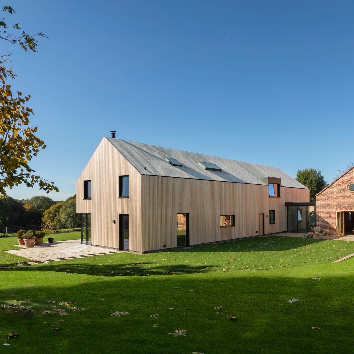 Barr Build tweet media