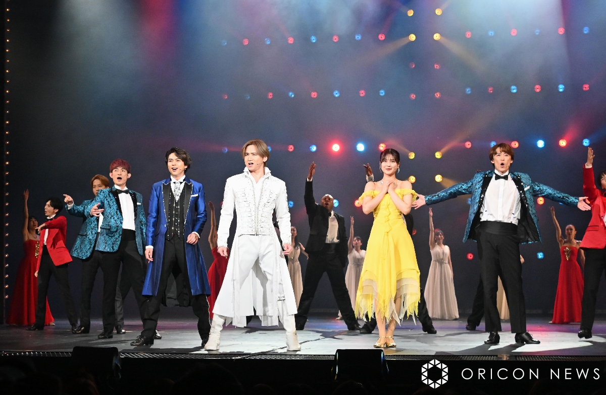 堂本光一、timelesz新メンバーに名乗り 「赤いバラも似合うぜ🌹」 芸歴