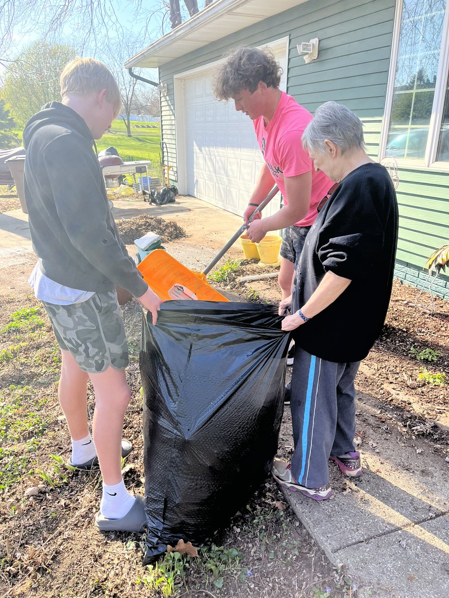 One of our best practices of the year! Not much better than doing our part to help others in our community!