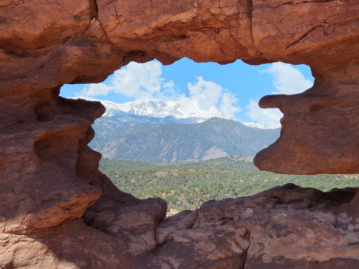 Pikes peak out in force today! #COLORado #GardenoftheGods