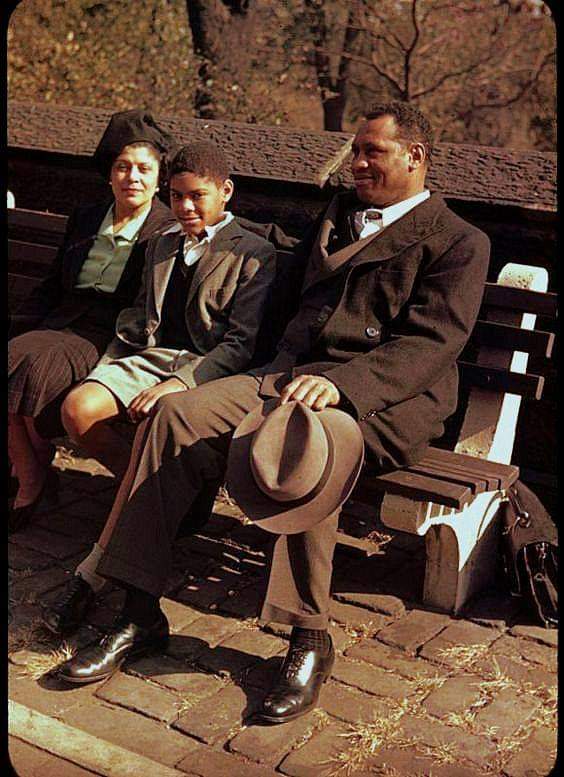 Happy birthday Paul Robeson with Wife and son. #PaulRobeson #actor #singer #footballplayer #lawyer #activist #legend #Philly