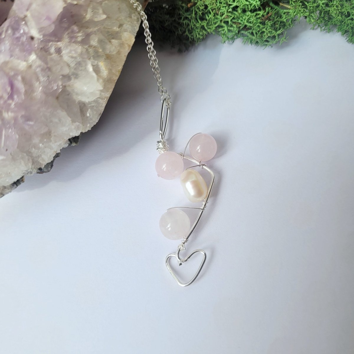Heart necklace with soothing Rose Quartz and genuine Blister Pearl. thewildwoodlandwitch.etsy.com #MHHSBD #EarlyBiz