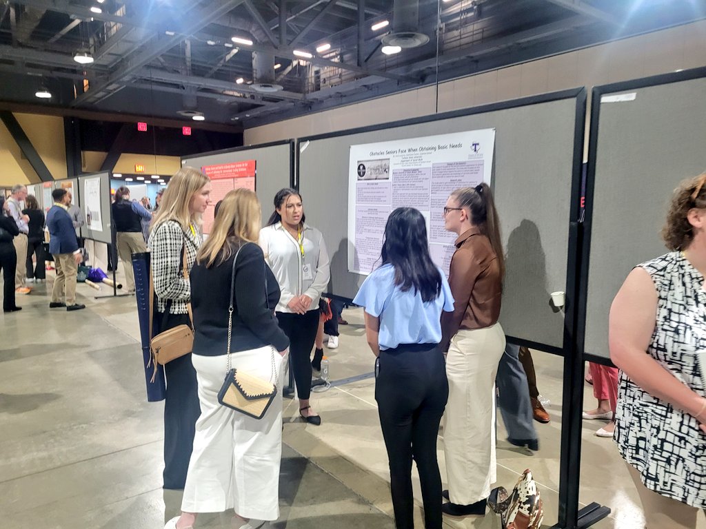 realsocialwork's tweet image. @tarletonstate @TarletonSOCW BSW students Kiara, Estefania, and Jasmine have collected data from 75 community residents to identify resources for seniors. They were able to share their preliminary research with @CURinAction NCUR attendees. #BleedPurple #NCUR2024 #ResearchIsFun