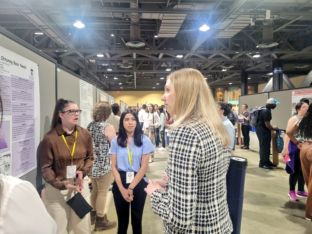 realsocialwork's tweet image. @tarletonstate @TarletonSOCW BSW students Kiara, Estefania, and Jasmine have collected data from 75 community residents to identify resources for seniors. They were able to share their preliminary research with @CURinAction NCUR attendees. #BleedPurple #NCUR2024 #ResearchIsFun