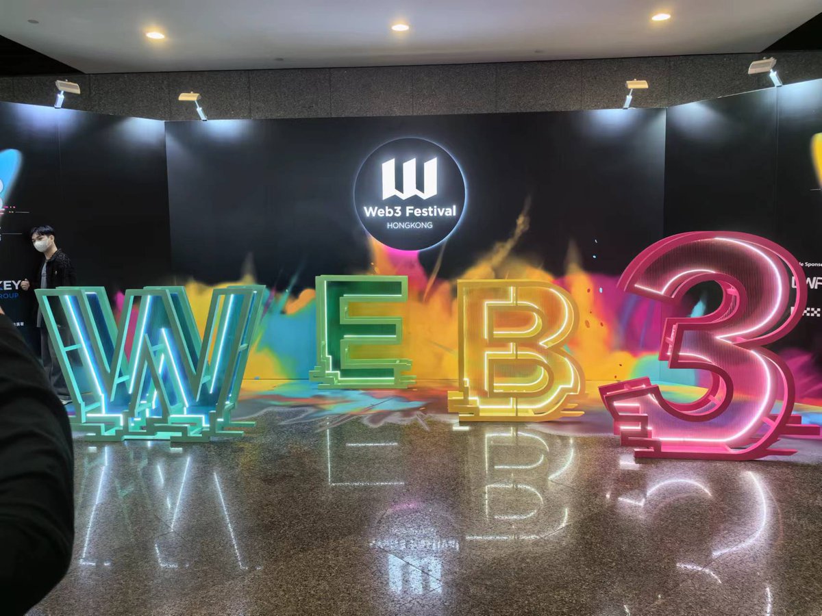 ☺️ What a ride at #HongKongWeb3Festival2024! 🫶 Reconnecting with old pals, meeting new faces, the vibe was electric 💪 Witnessed clashes of creativity, #innovation, and #Web3's evolution with #AI, #DePIN 🎉 Big shoutout to #Xmultiverse for joining #Future3Campus Cohort III!