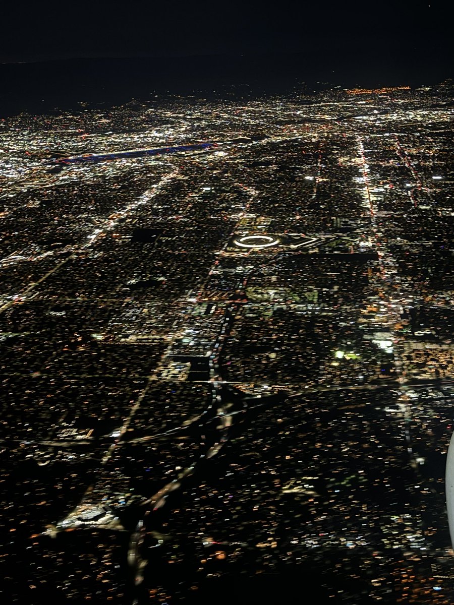 Apple HQ unmistakable from the plane